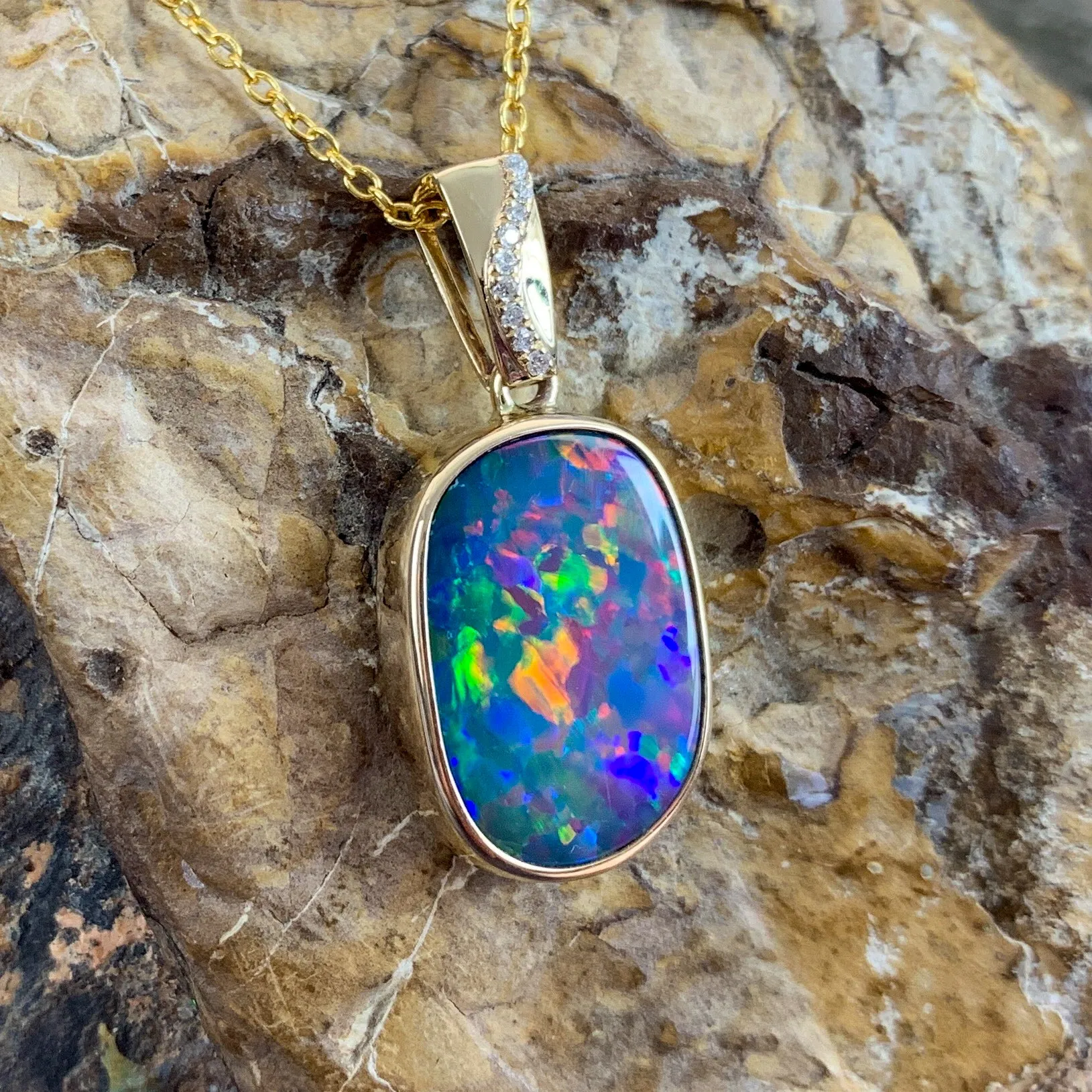14kt Yellow Gold Opal doublet square shape pendant