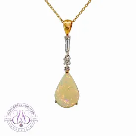 18kt Yellow and White Gold White Fire Opal pearshape 3.1ct and Diamond pendant dangling