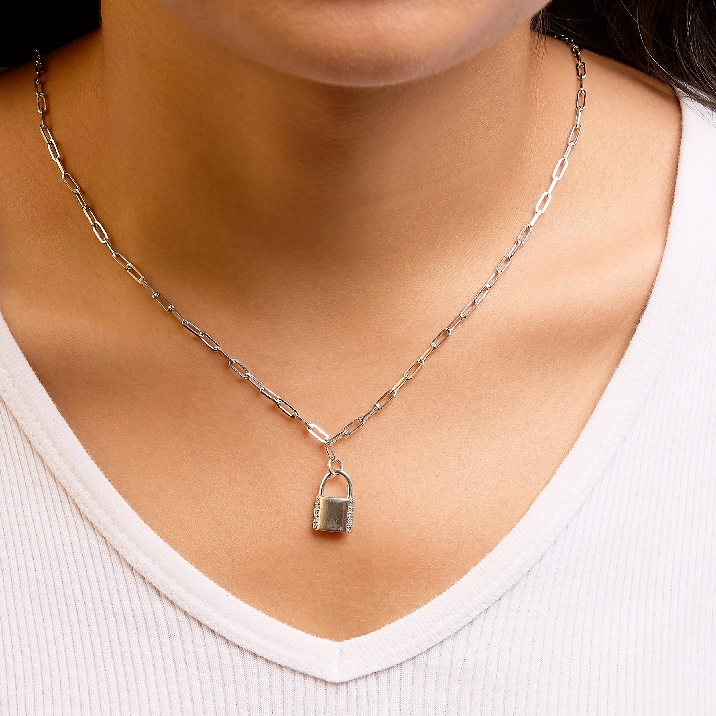 .925 Sterling Silver 1/10 Cttw Round Diamond Lock Pendant Paperclip Chin Necklace