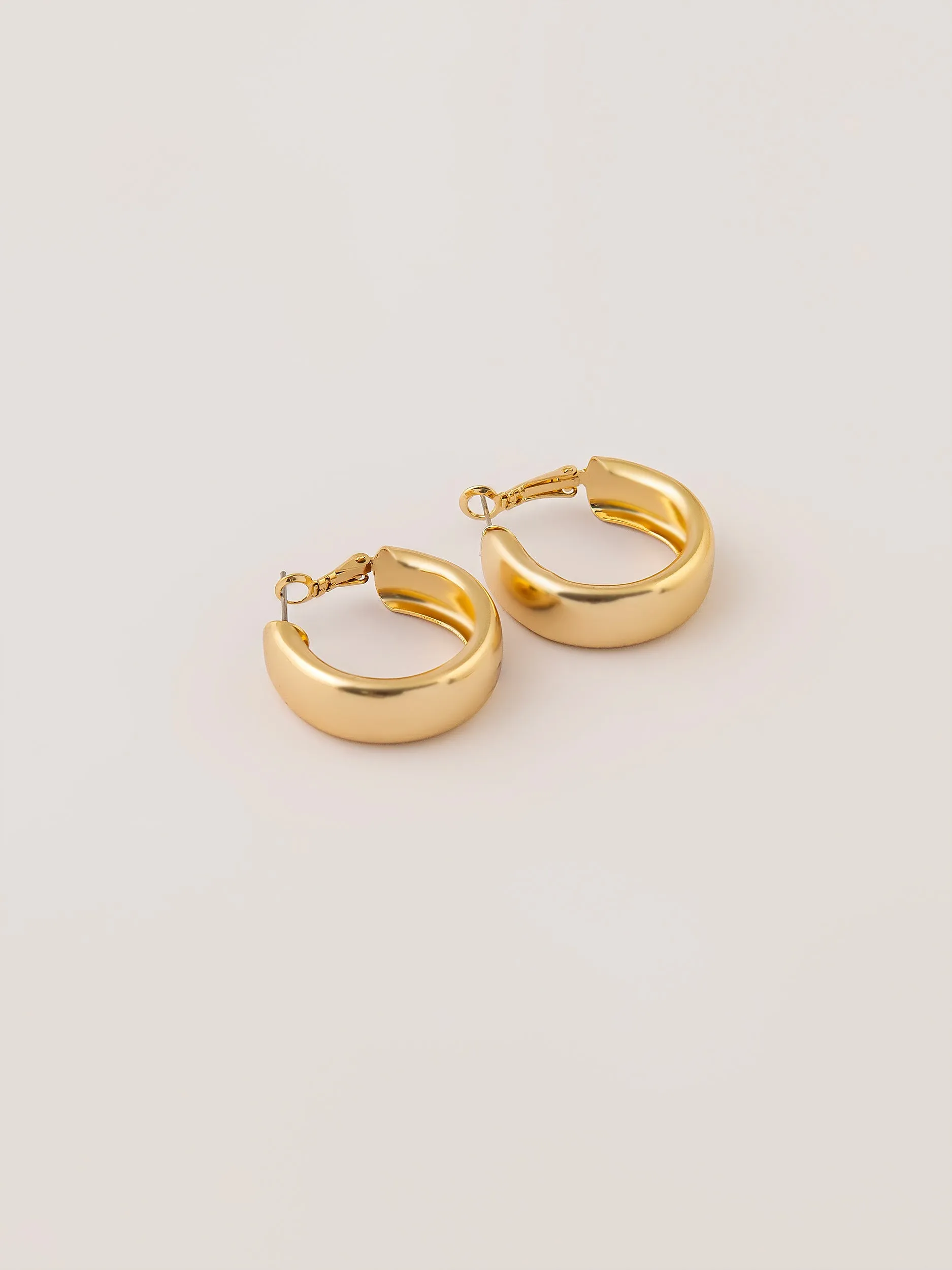 Classic embellished Earrings set