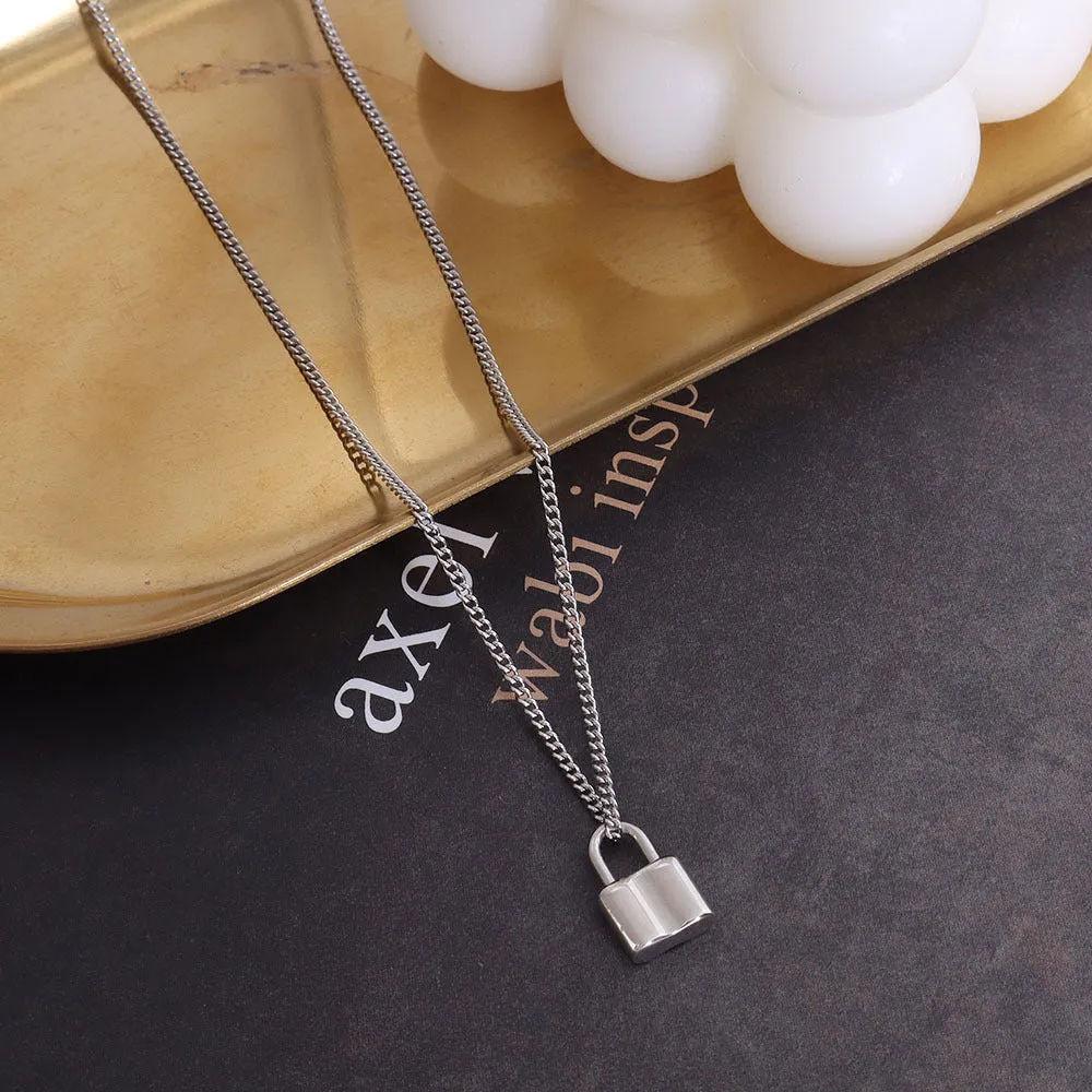 Elegant East Asian Fusion Lock Pendant Choker Necklace in Titanium Steel Gold