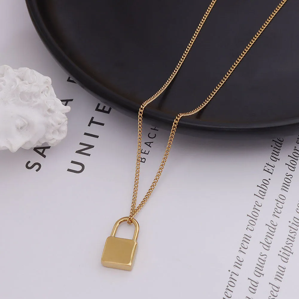 Elegant East Asian Fusion Lock Pendant Choker Necklace in Titanium Steel Gold