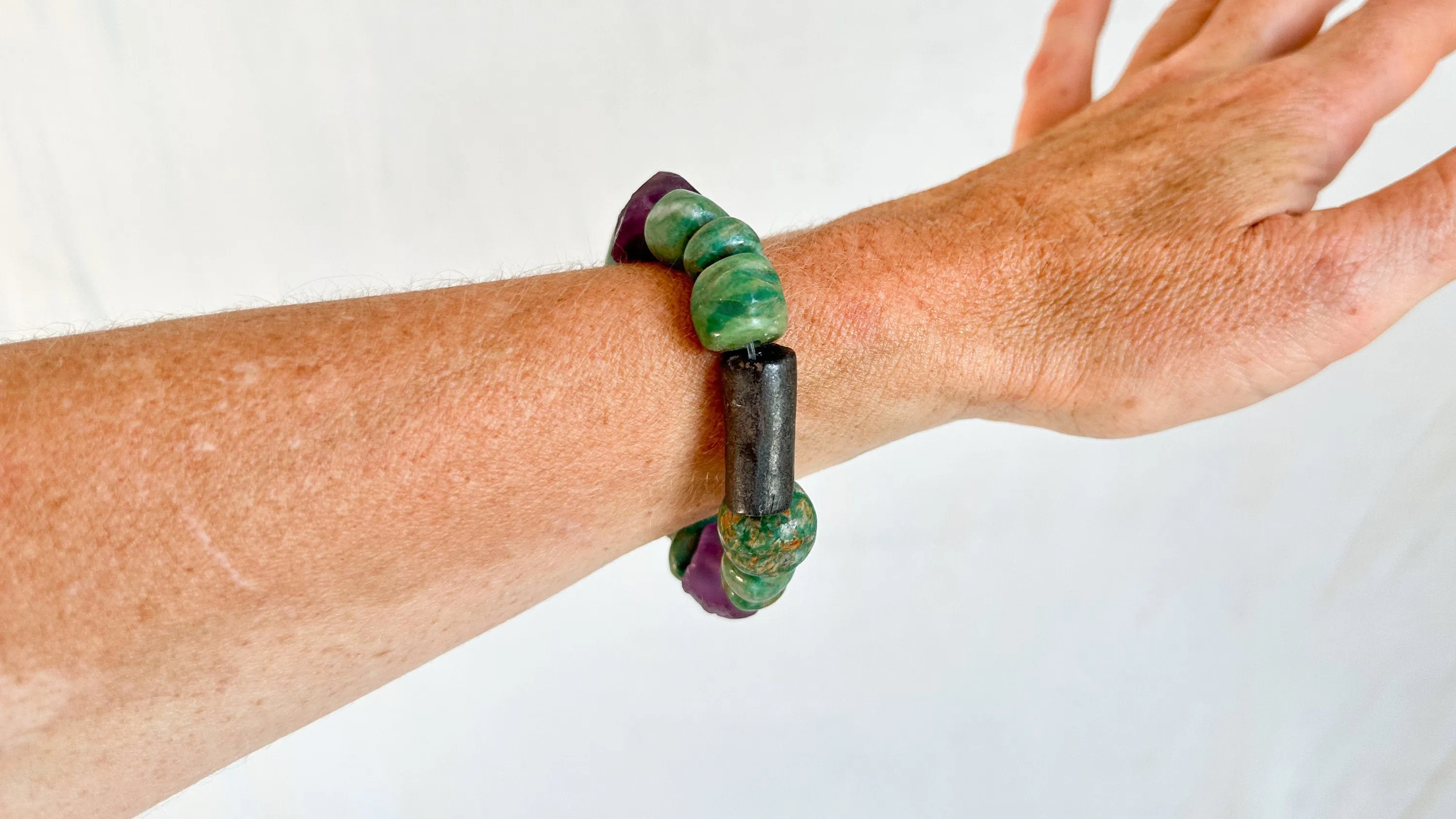 Guatemalita & Fluorite Beaded Bracelet. 2025