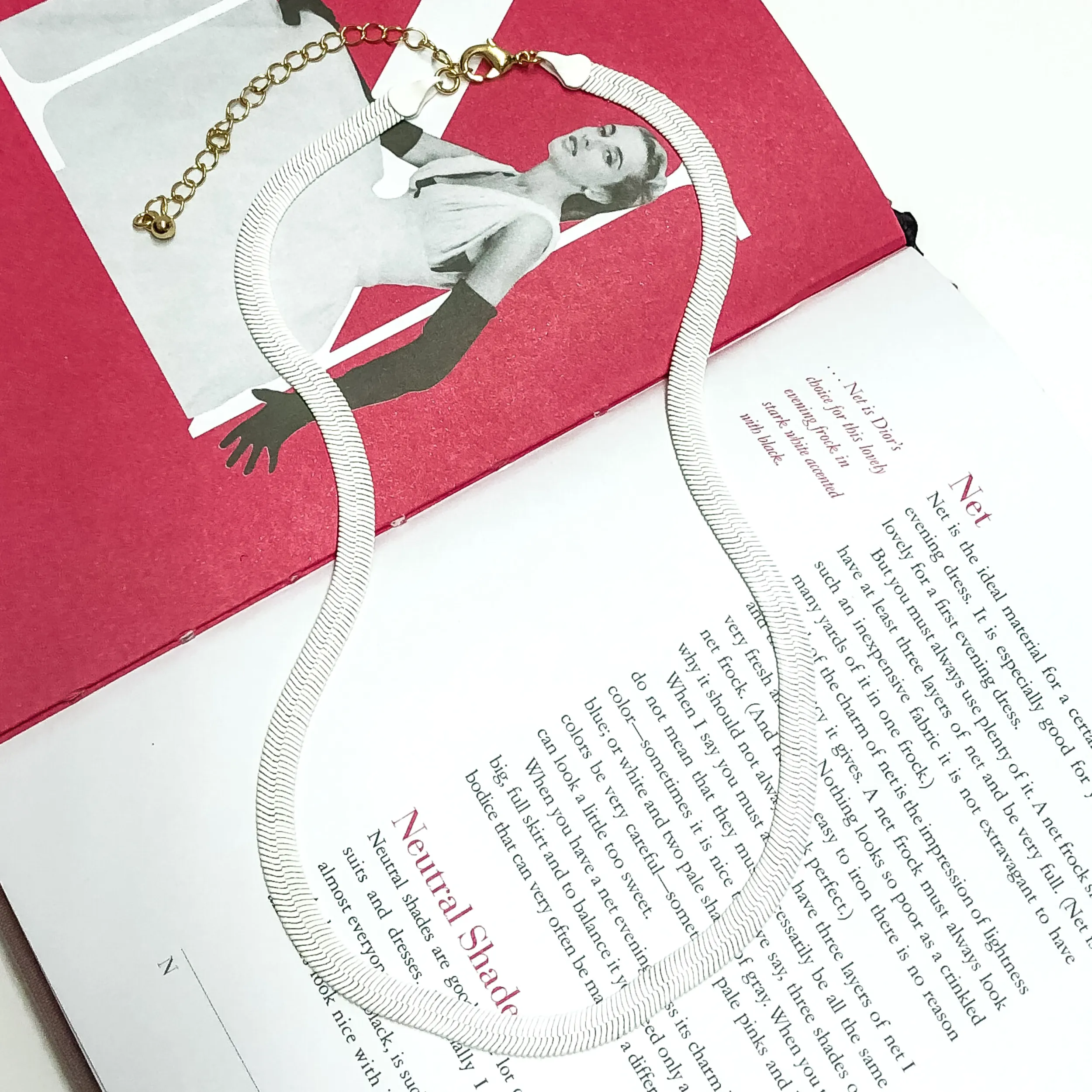 Herringbone Chain Necklace in White