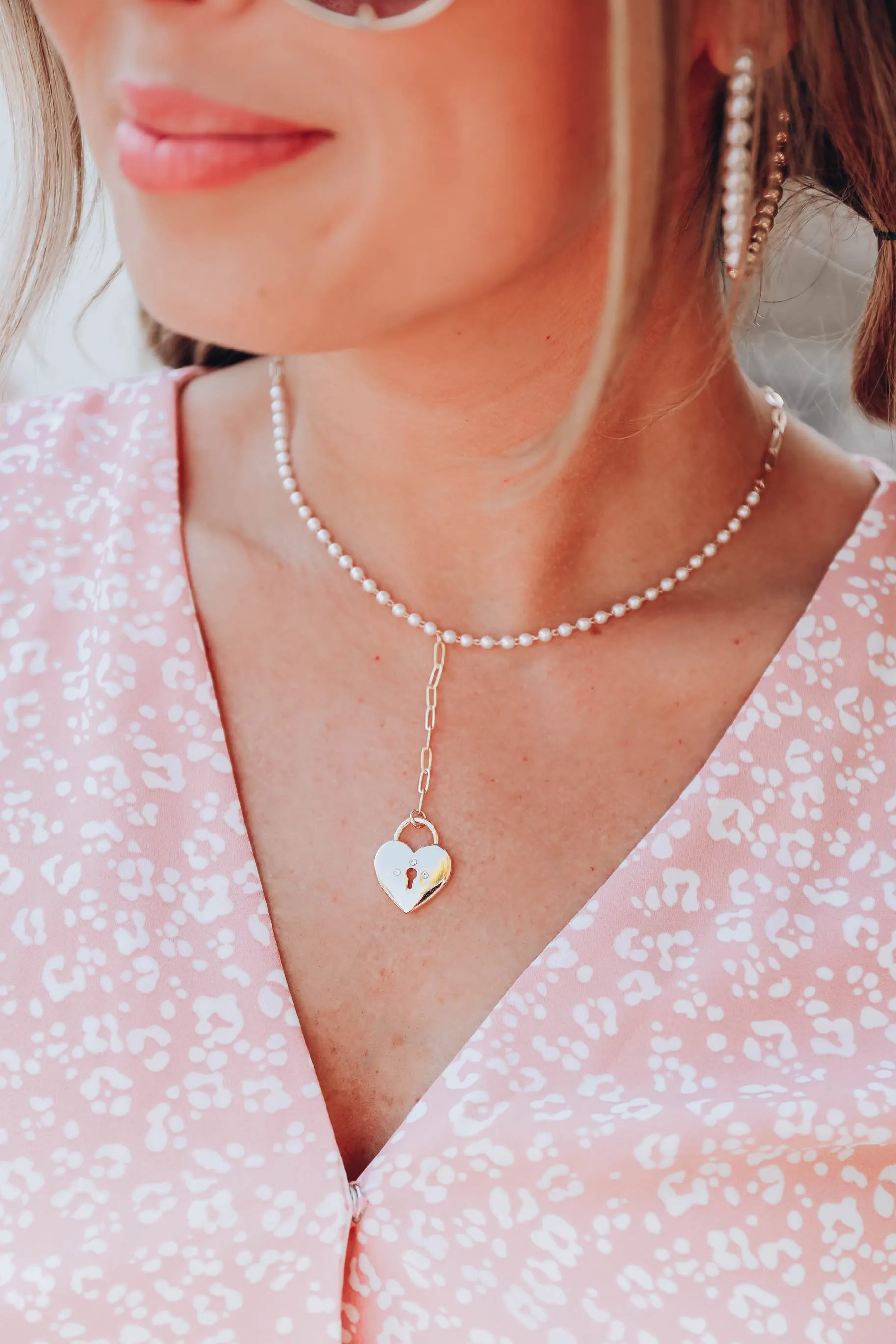 Lovely Heart Lock Pearl Necklace - Gold