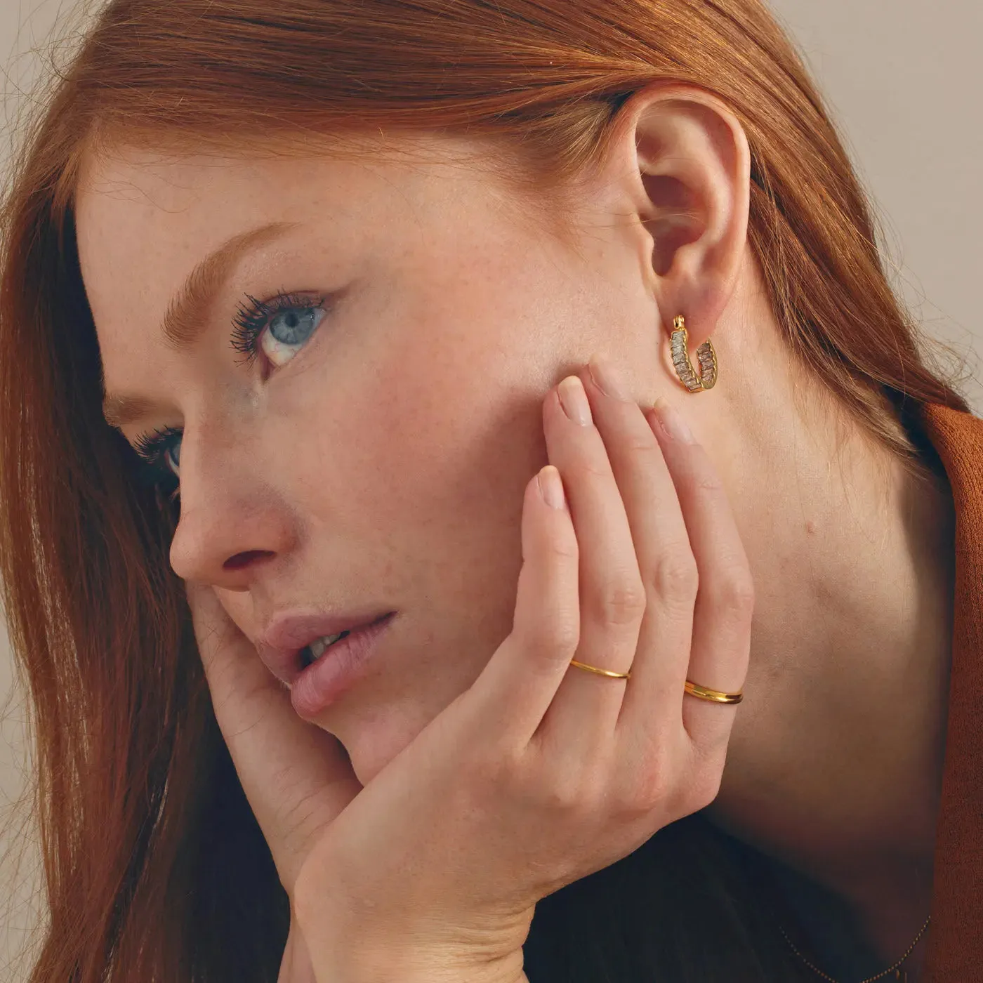 Ray - Crystal Hoop Earrings